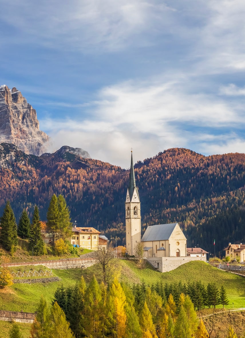 Campanile in montagna